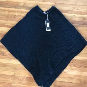 Gio & Gio black sweater cape